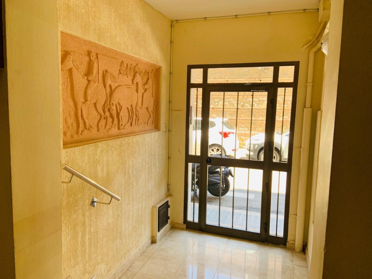 August Centro Tarragona Appartement Buitenkant foto