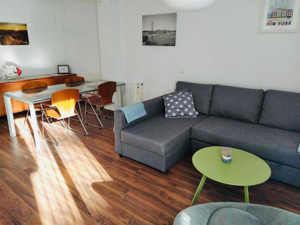 August Centro Tarragona Appartement Buitenkant foto